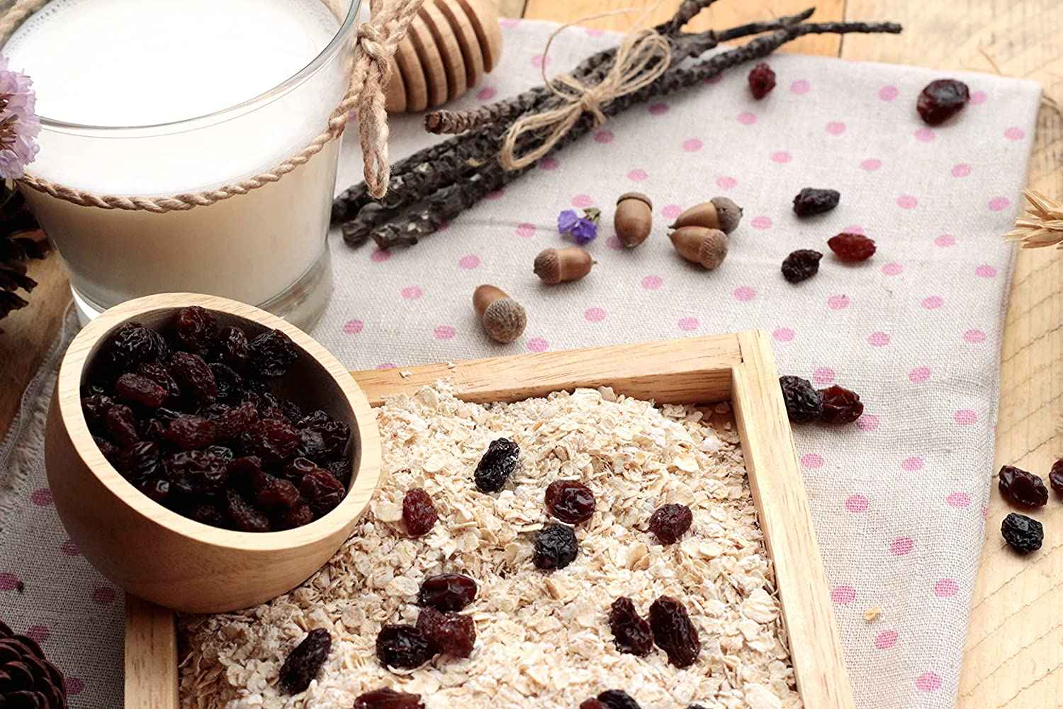 Anna and Sarah Natural Black Jumbo Raisins, 2 lbs